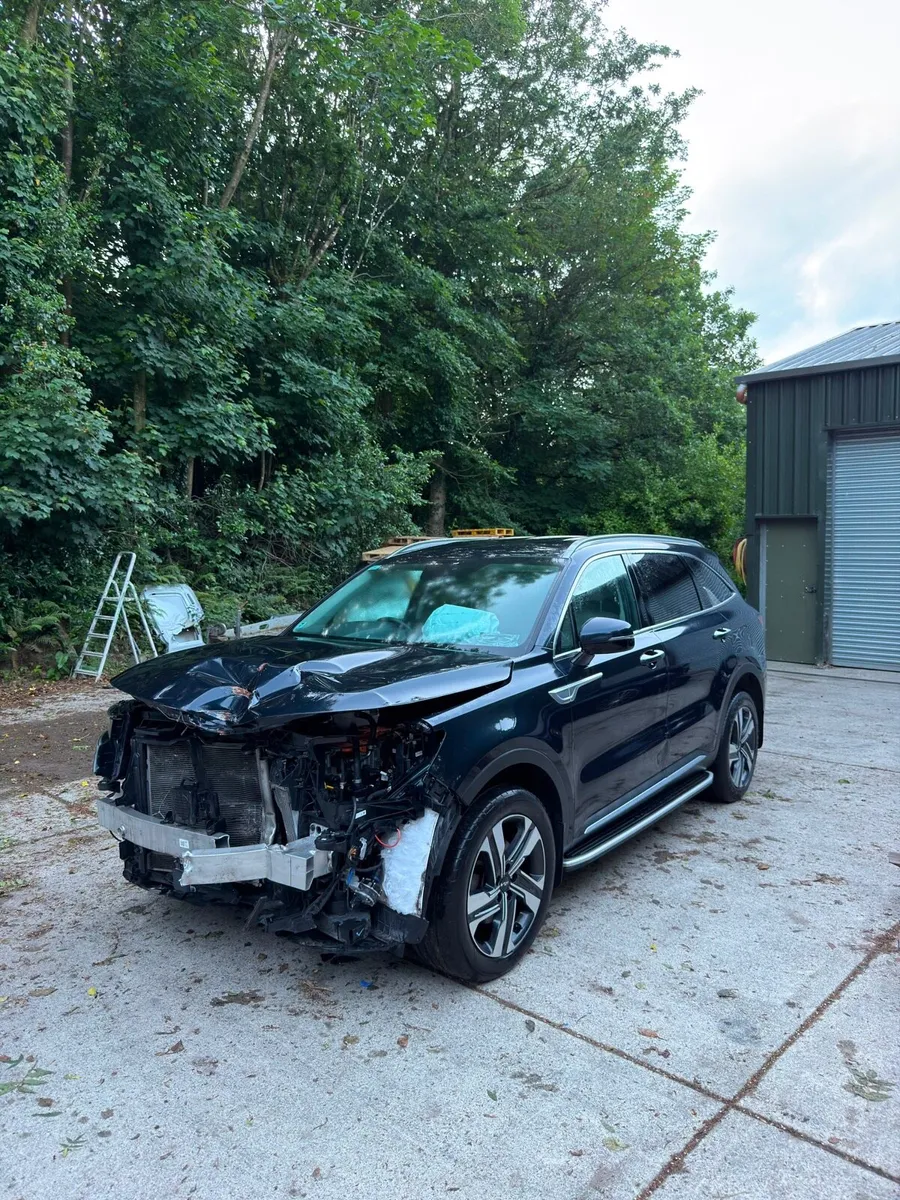 2023 Kia Sorento - Image 3
