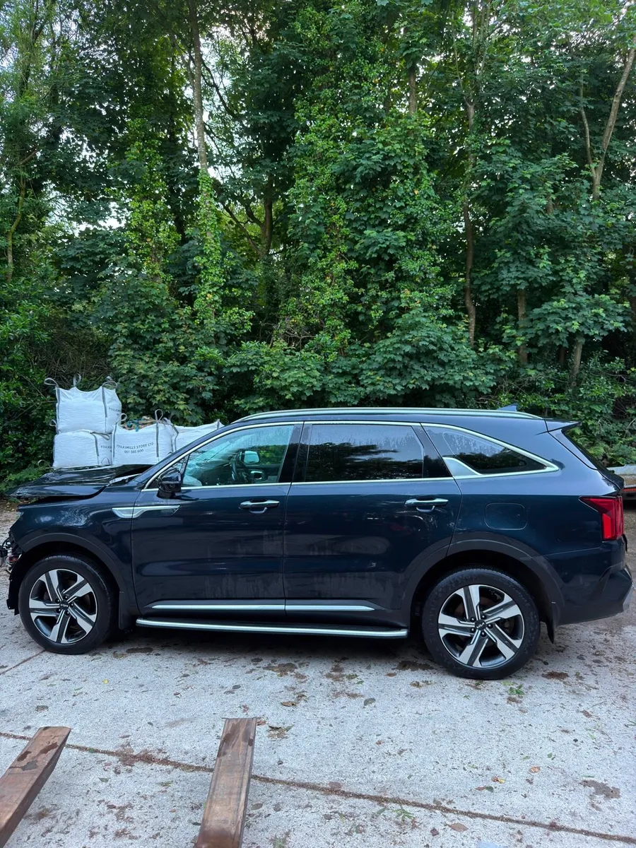 2023 Kia Sorento - Image 4