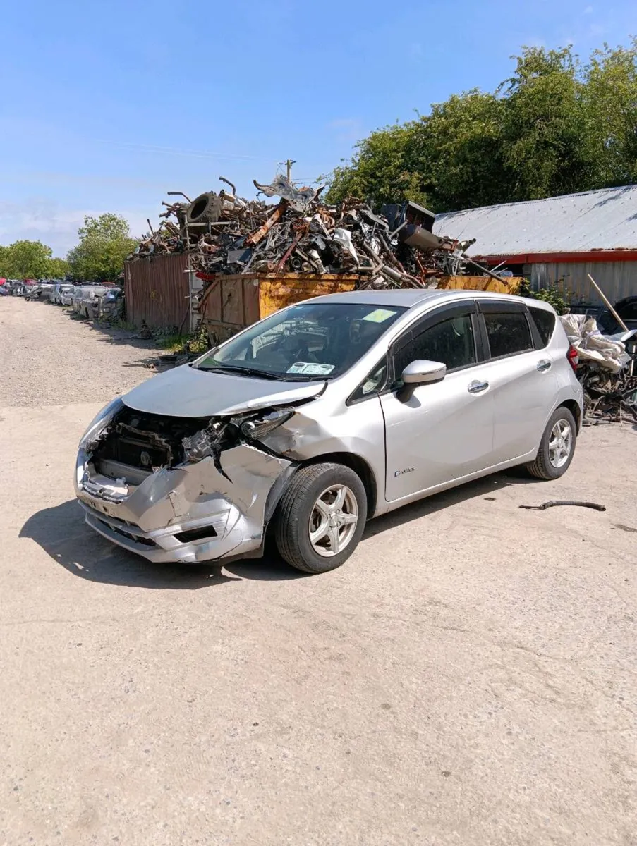 Breaking Nissan note hybrid 2019 - Image 1