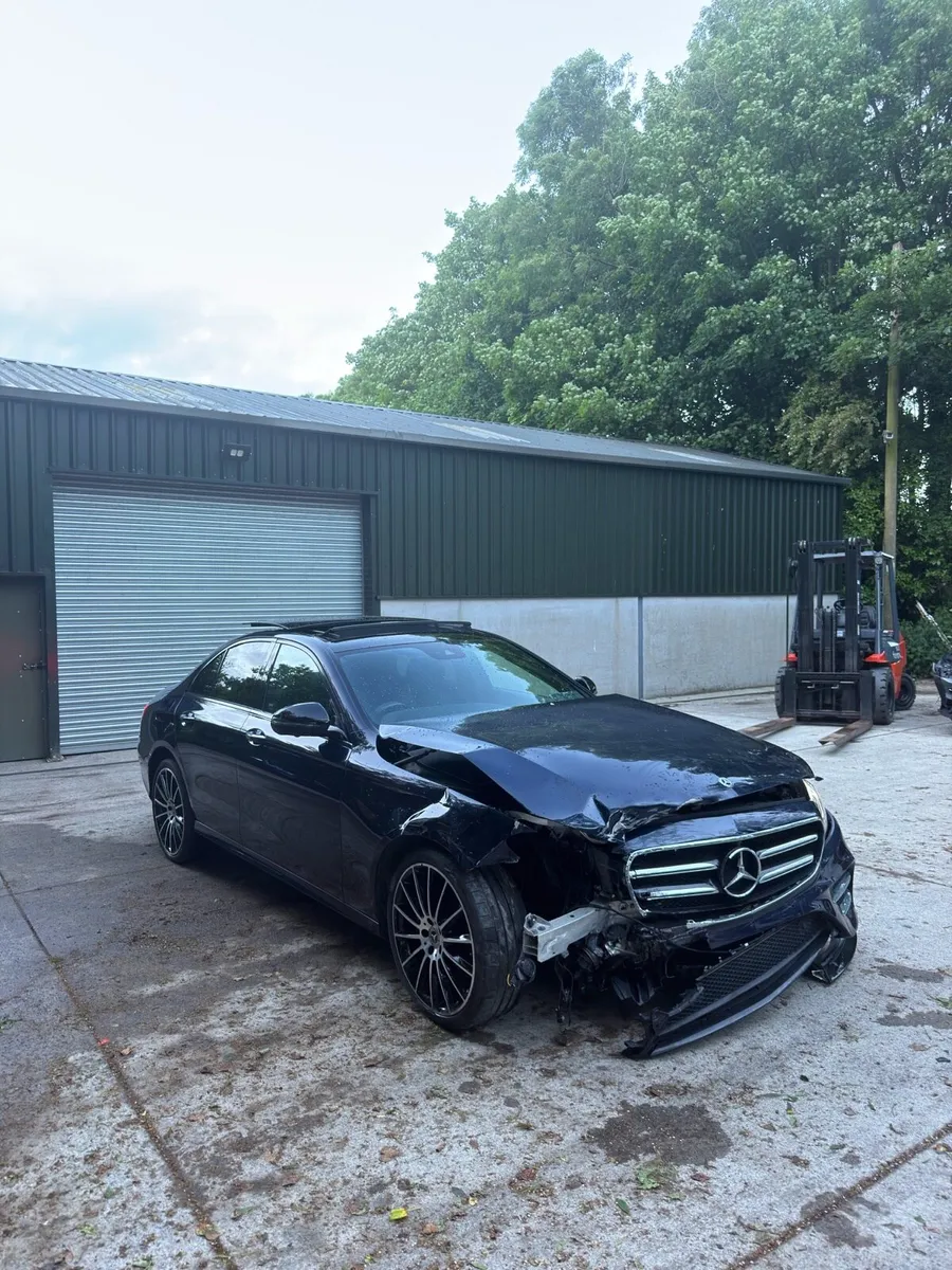 2020 Mercedes E300D AMG Line Premium - Image 3