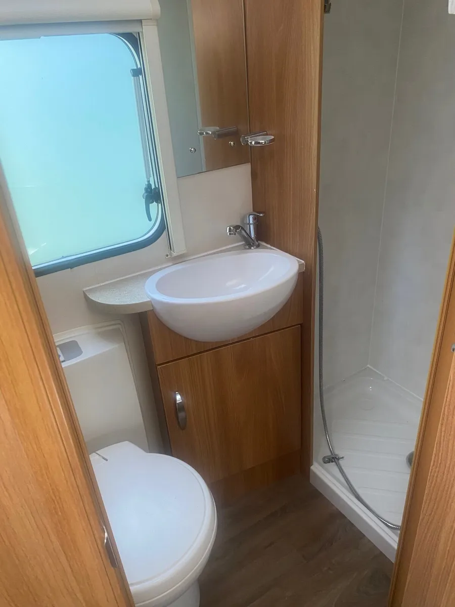 Caravan - Image 1