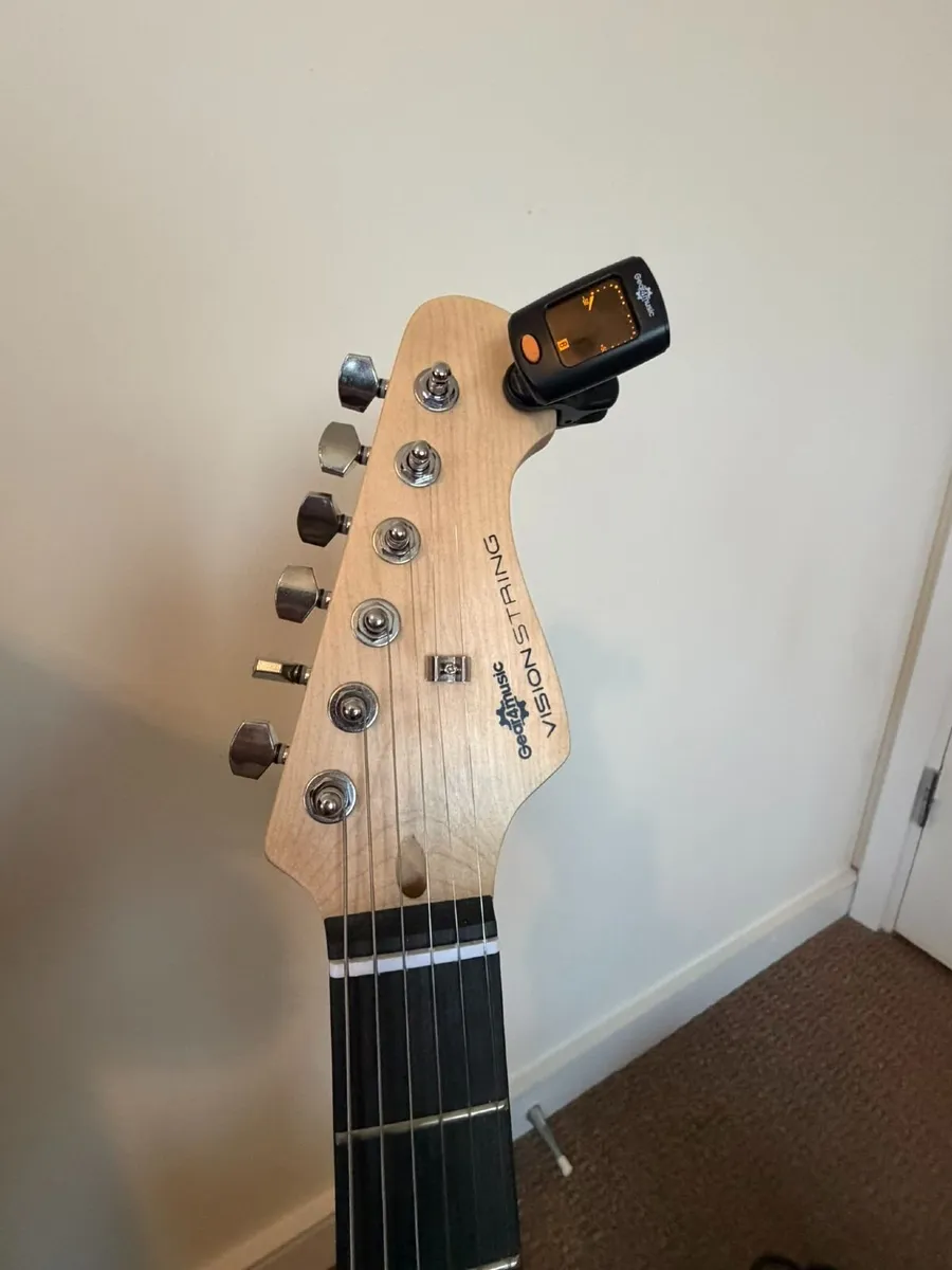 Electric Guitar – Beginner Set - Image 3