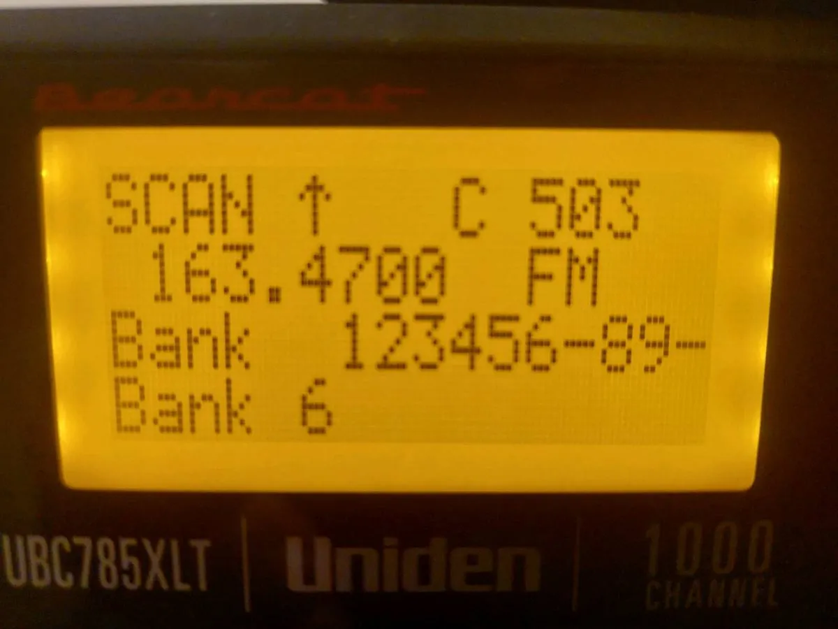 UNIDEN UBC785XLT RADIO SCANNER  LIKE NEW - Image 2