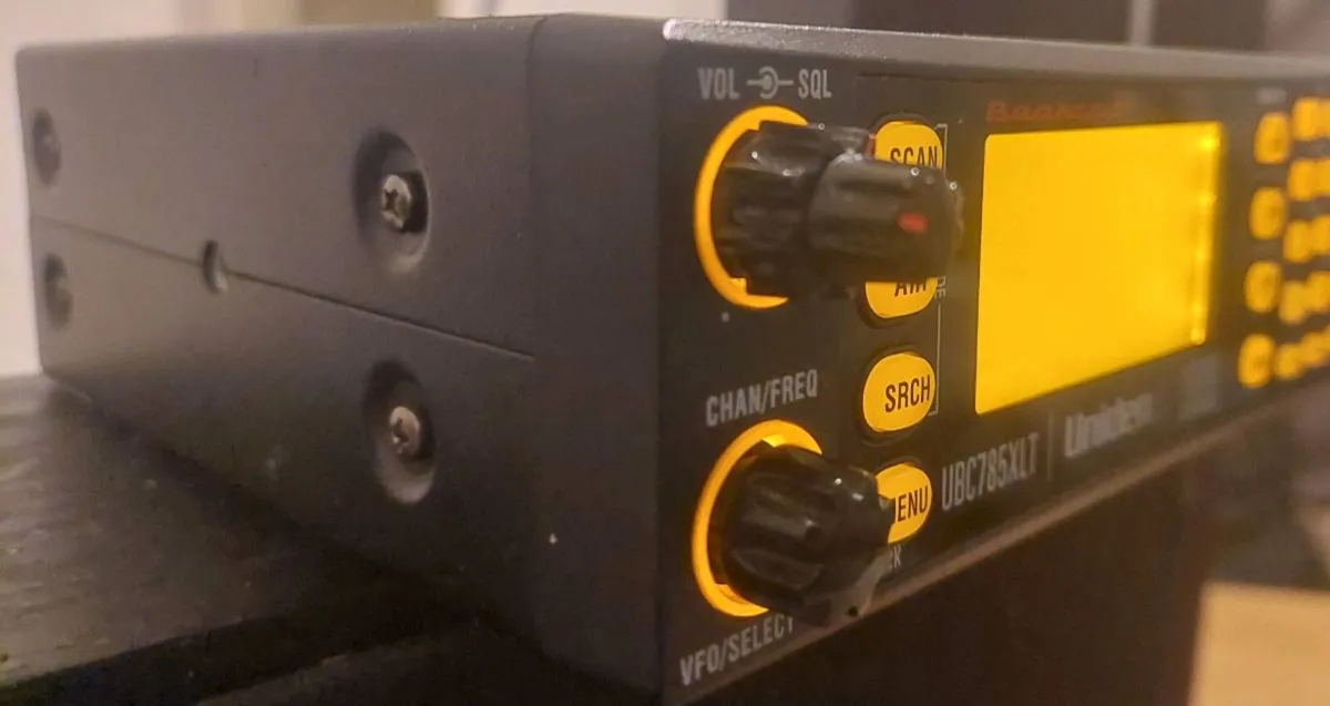 UNIDEN UBC785XLT RADIO SCANNER  LIKE NEW - Image 3