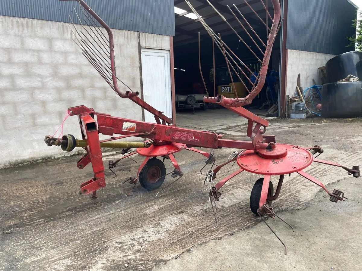 Lely Lotus 300 hay kicker - Image 2