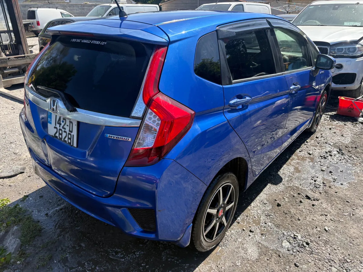 2014 Honda Fit 1.5 Hybrid not recorded - Image 3