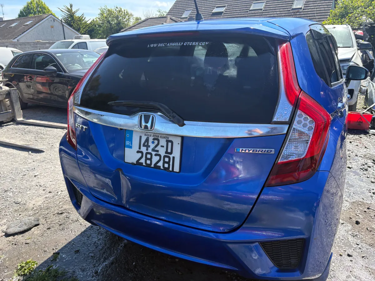 2014 Honda Fit 1.5 Hybrid not recorded - Image 2