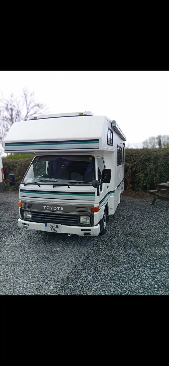 Toyota Dyna camper - Image 2