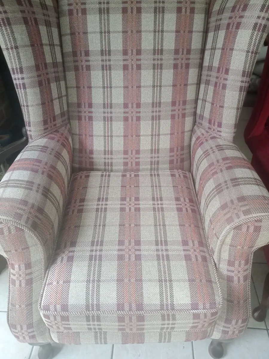 Queen Ann Chair - Image 1