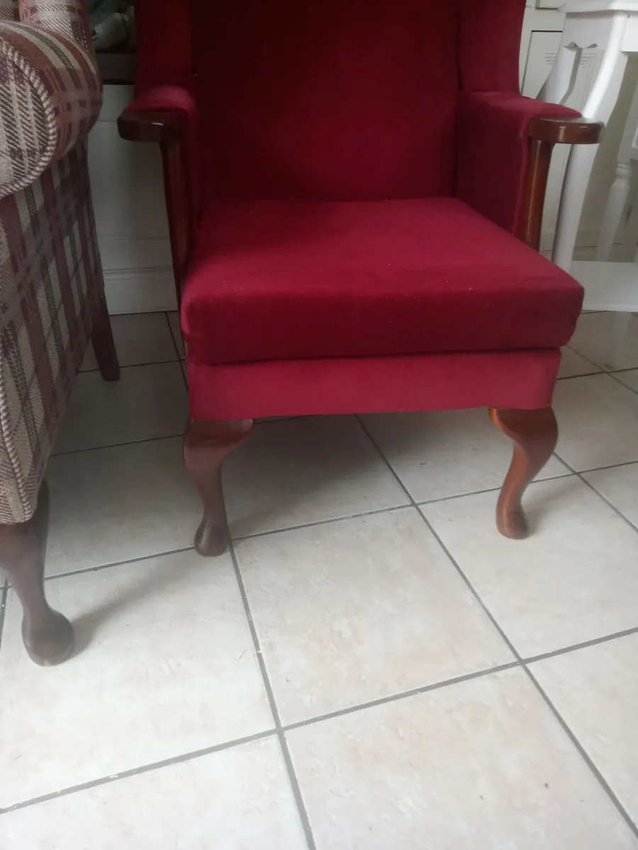 Wingbacked Chair - Image 2