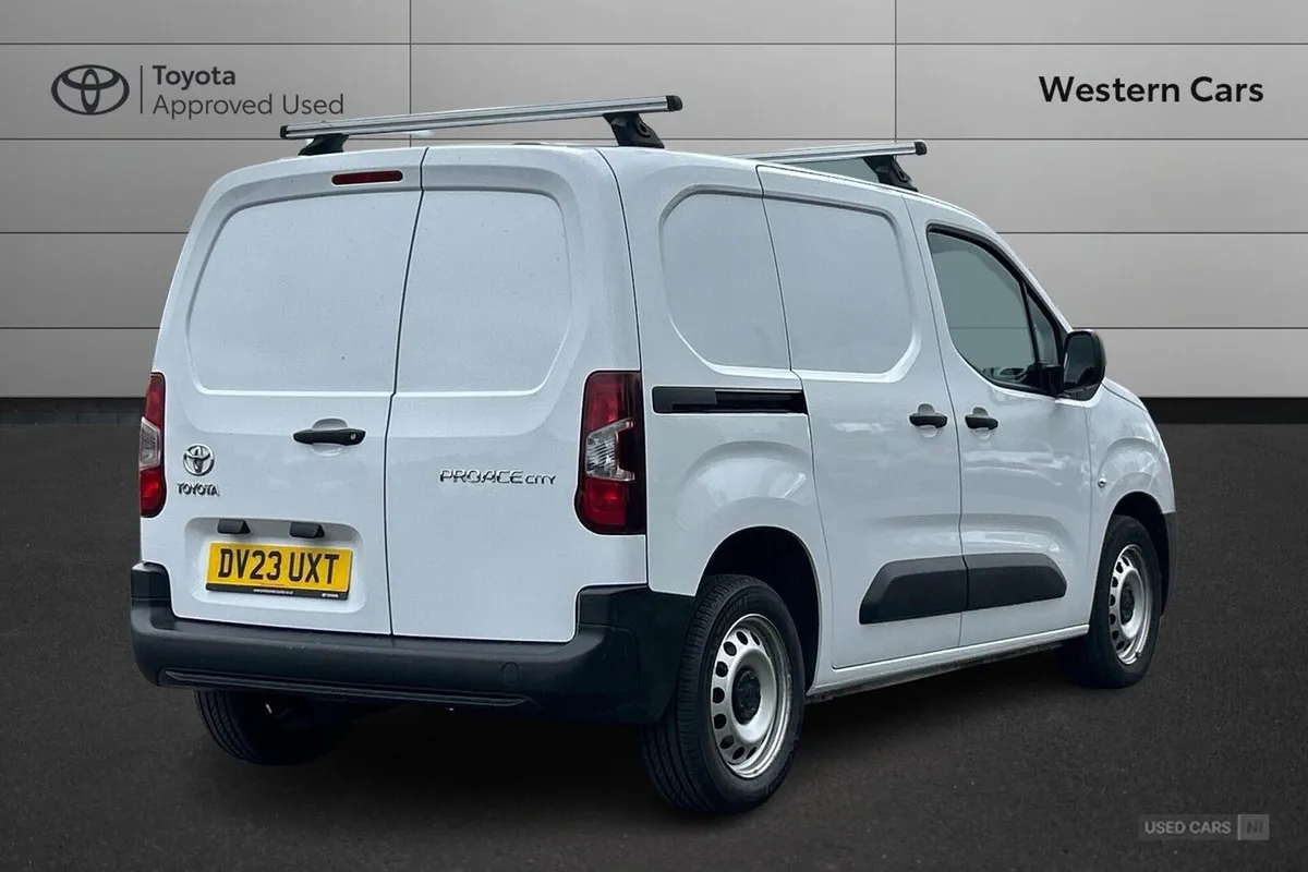 Toyota Proace City 1.5 BlueHDi Active Short Panel - Image 2