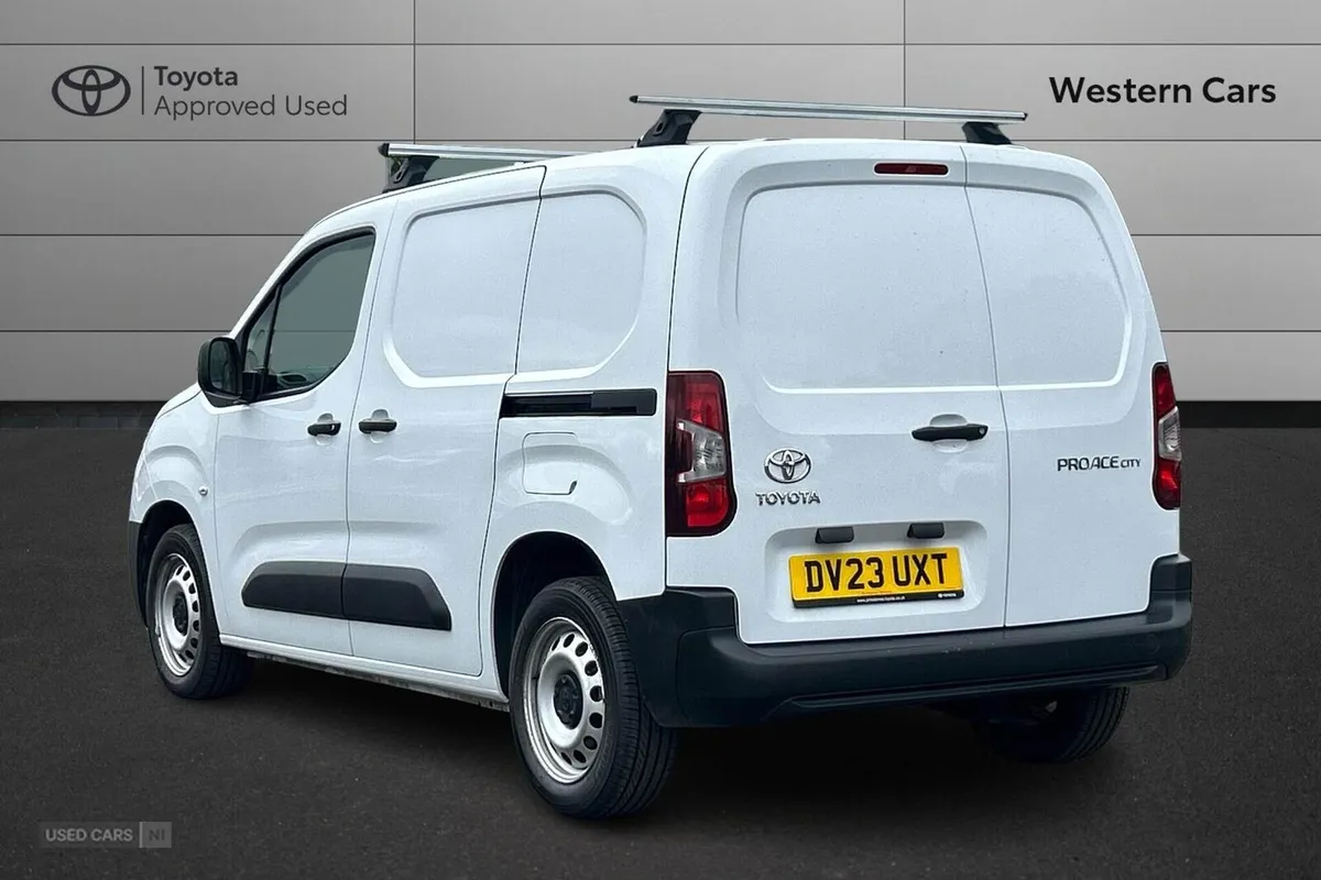 Toyota Proace City 1.5 BlueHDi Active Short Panel - Image 4