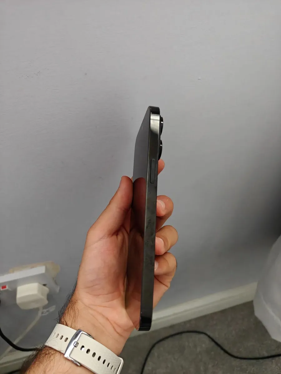 iPhone 14 Pro Max - Image 2