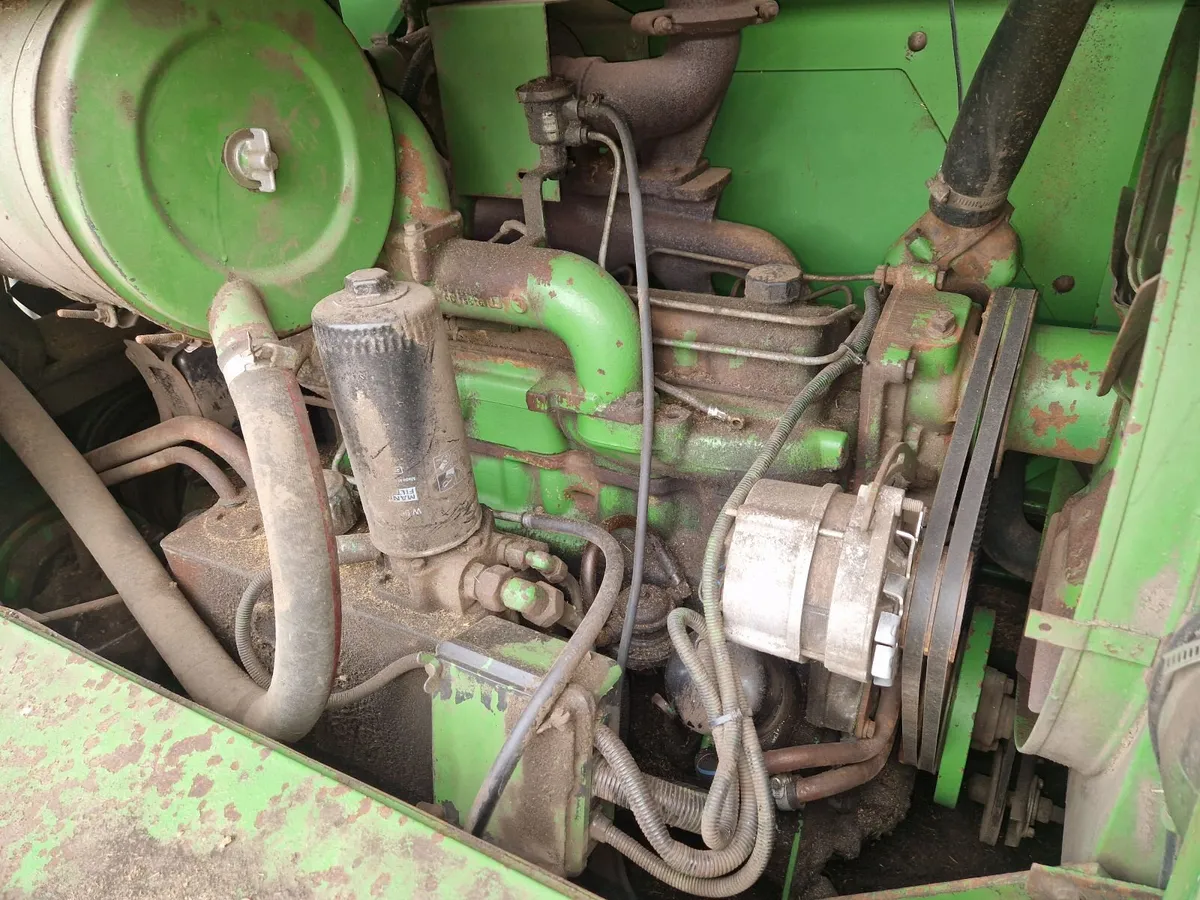 Combine Harvester John Deere 1075 - Image 1