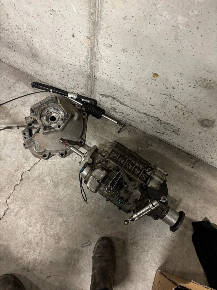 Sequential 6 speed gear box - Image 1