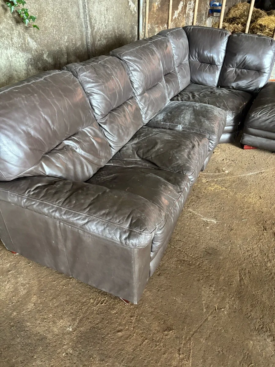 Couch - Image 3