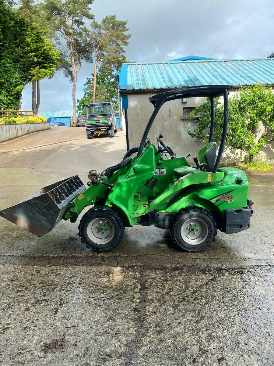 2015 AVANT 420 ARTICULATED COMPACT LOADER - Image 4