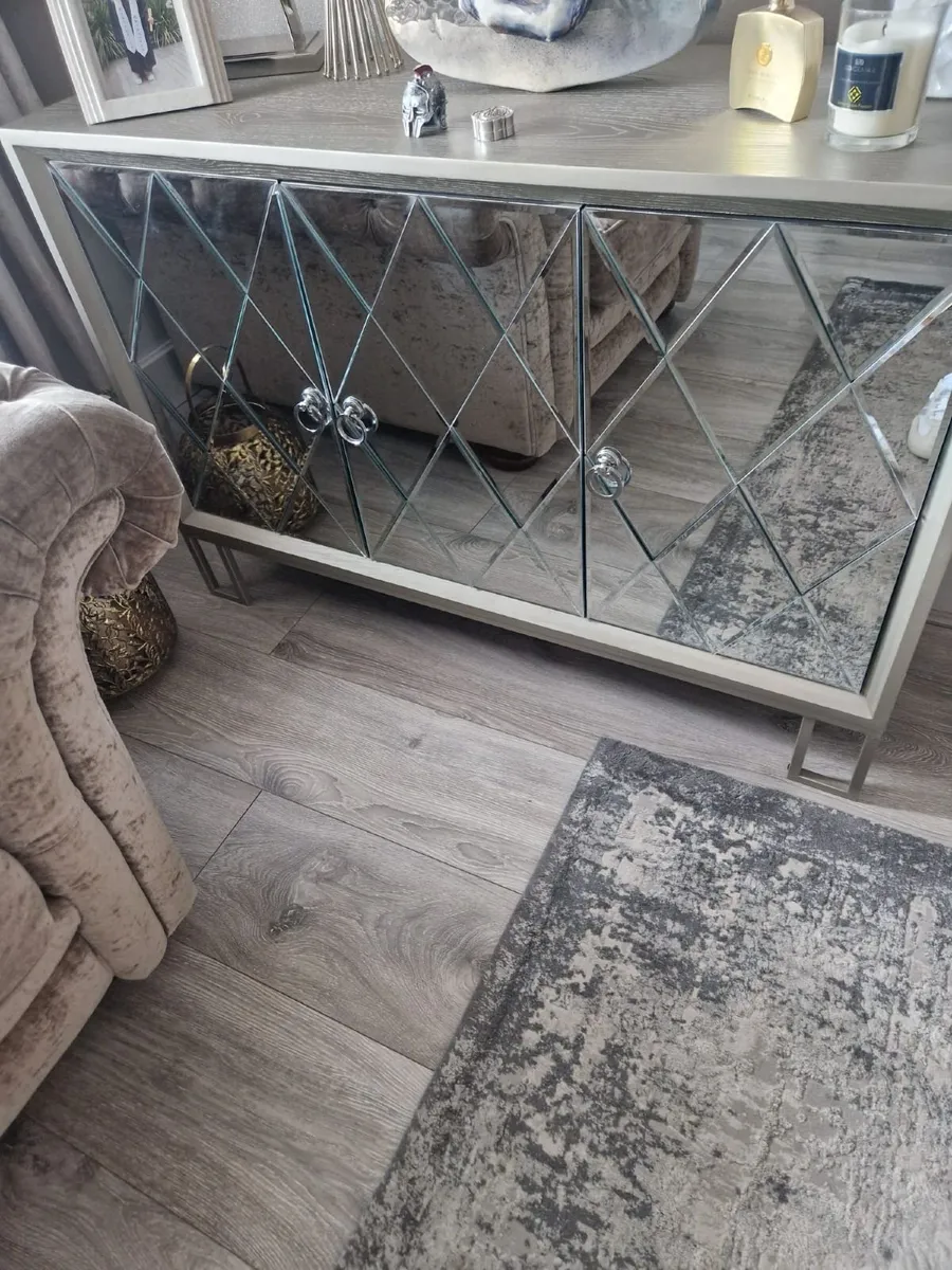 Mirrored Cabinet