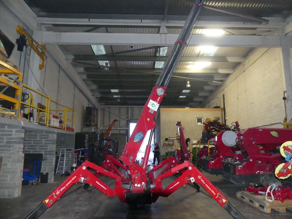 USED UNIC Spider Crane's for sale - Image 2