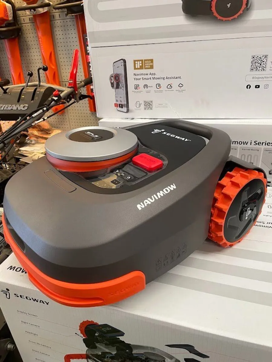 Segway Navimow H1500E Robot Lawnmower - Image 4