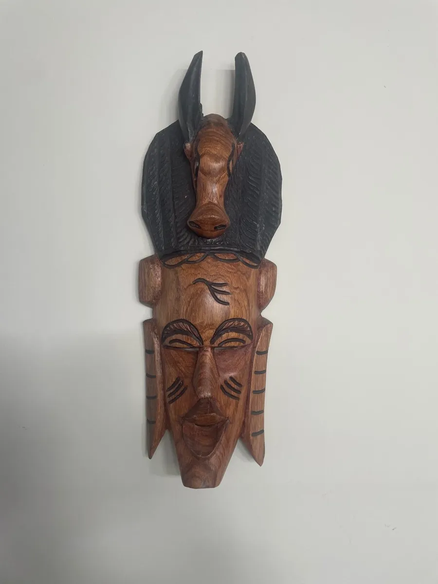 Wooden wall mask - Image 1