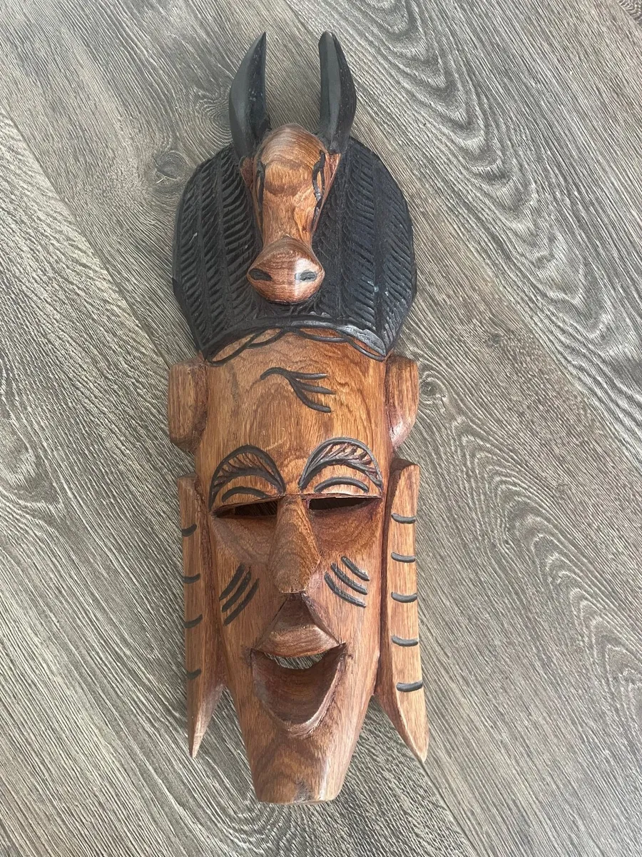 Wooden wall mask - Image 3