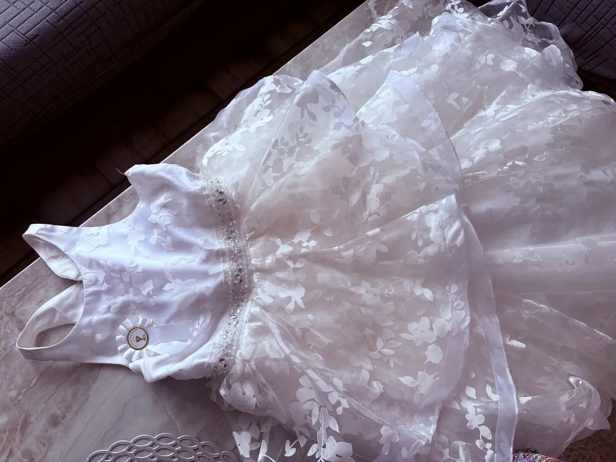 Communion dress for 9-10 years - Image 1