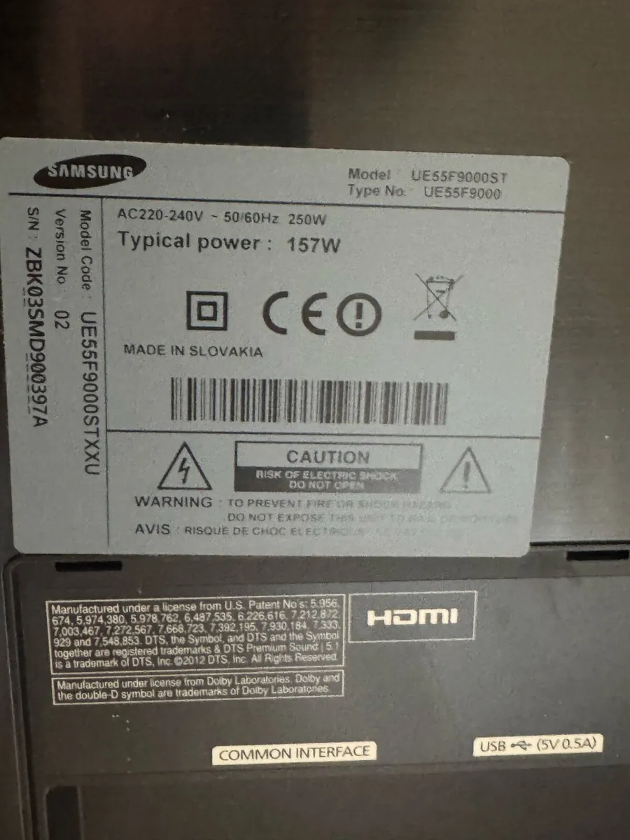 Samsung UE55F9000 Smart TV one connect - Image 2