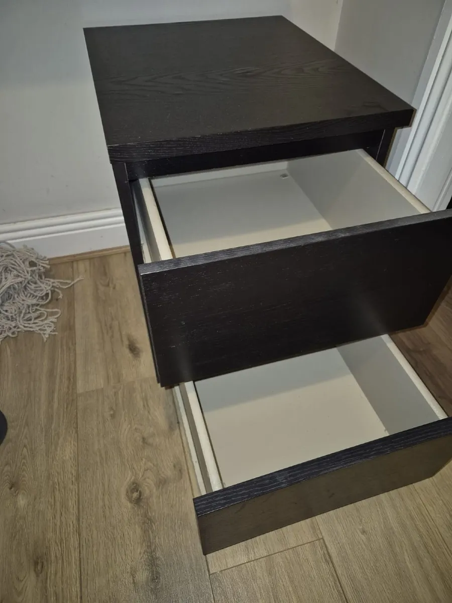 Bed side locker - Image 1