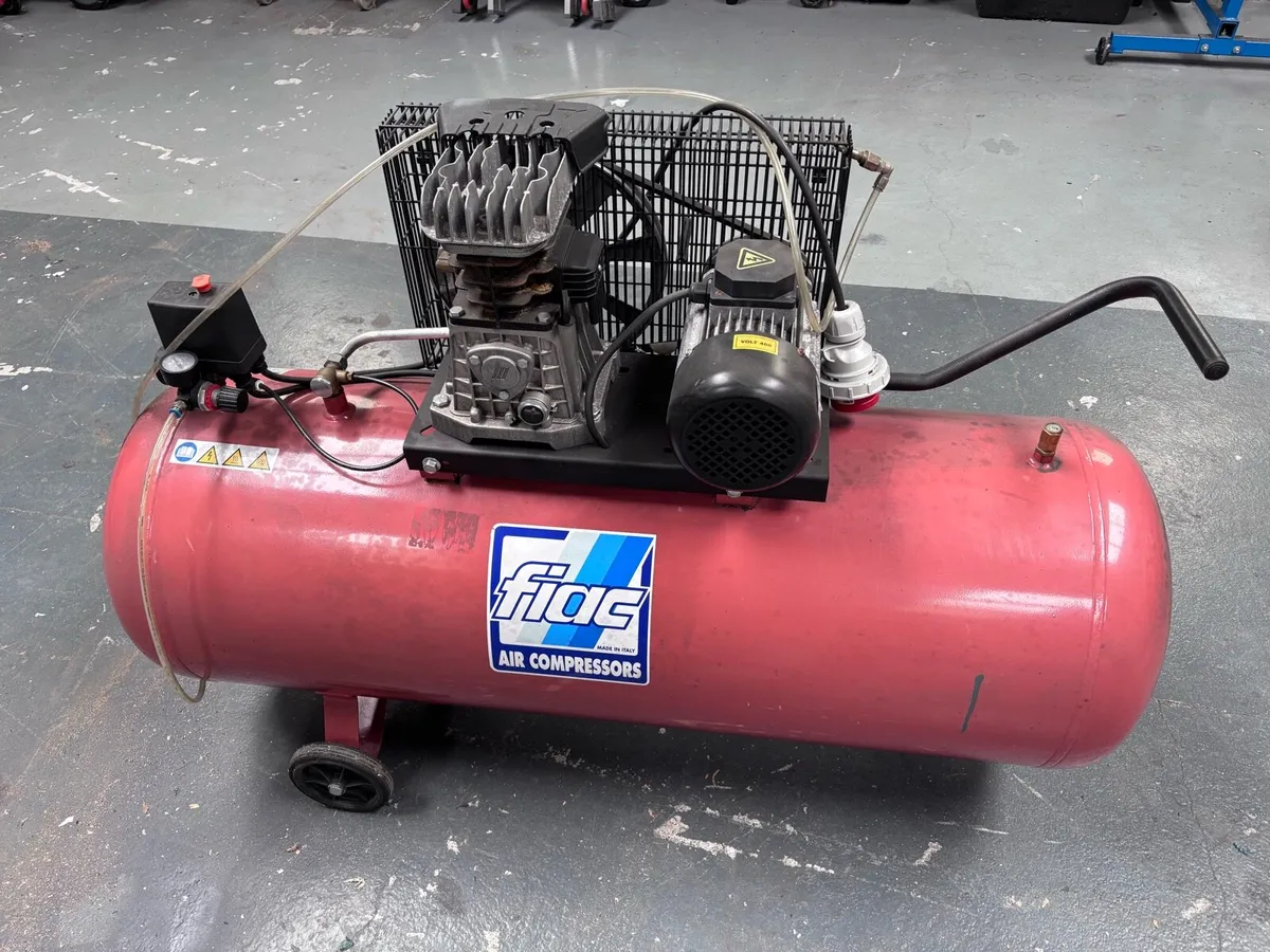 Compressors and welder - Image 3