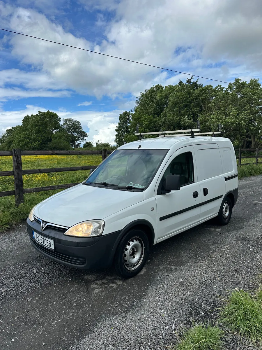 Vauxhall Combo 2011 - Image 1