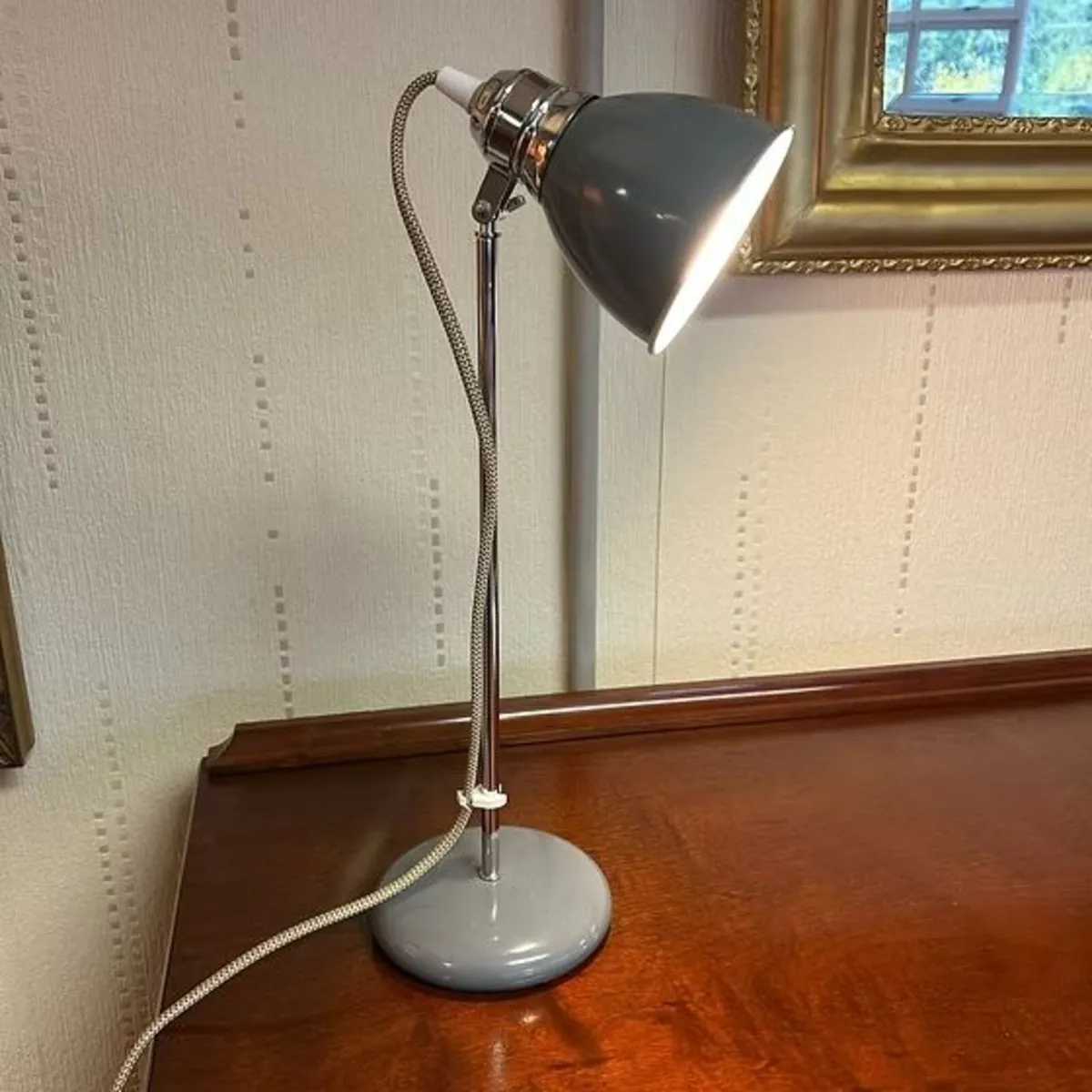 Vintage mid-century modern Tensor grey desk lamp.