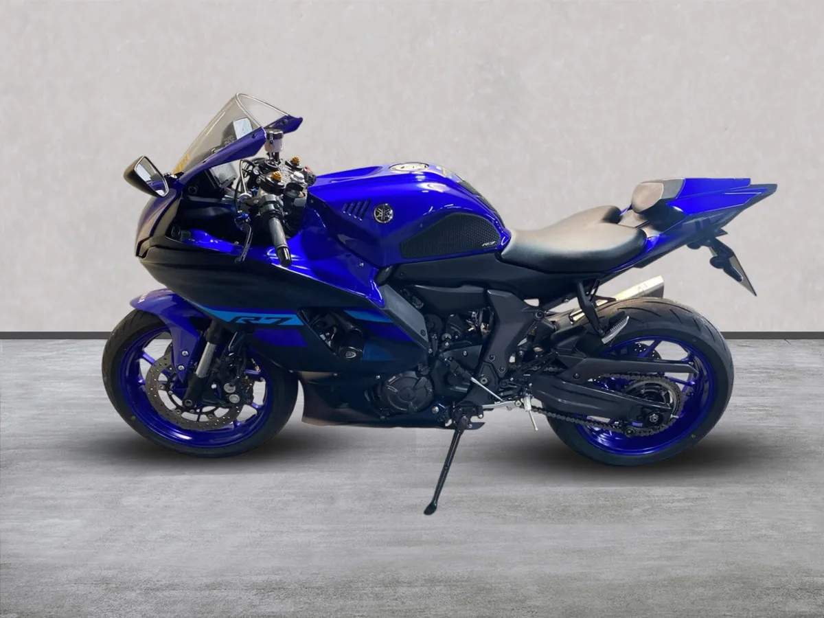YAMAHA YZF R7 loaded with extras - Image 2