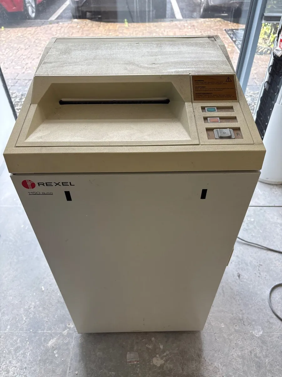 Rexel 1150 paper shredder - Image 1