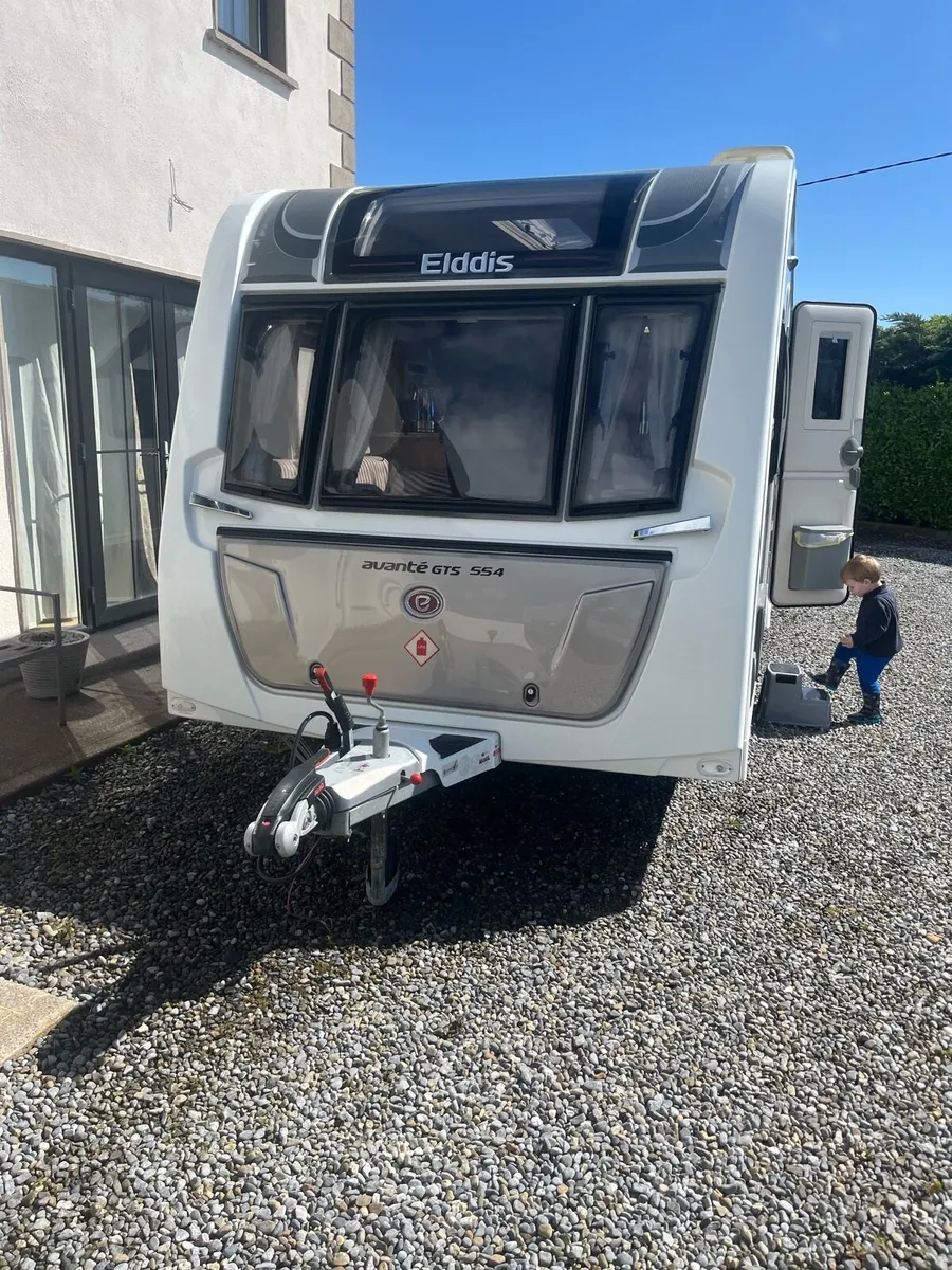 Caravan - Image 2