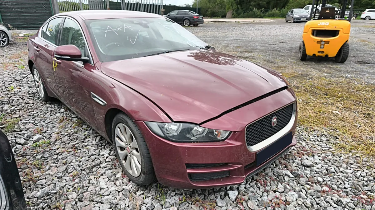 2017 JAGUAR XE 2.0 DIESEL FOR BREAKING! - Image 1