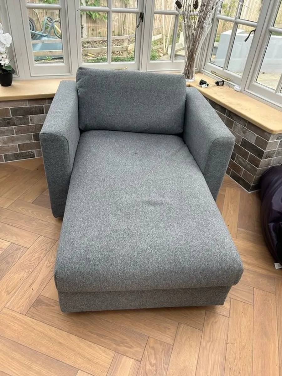 Chaise lounge sofa - Image 1