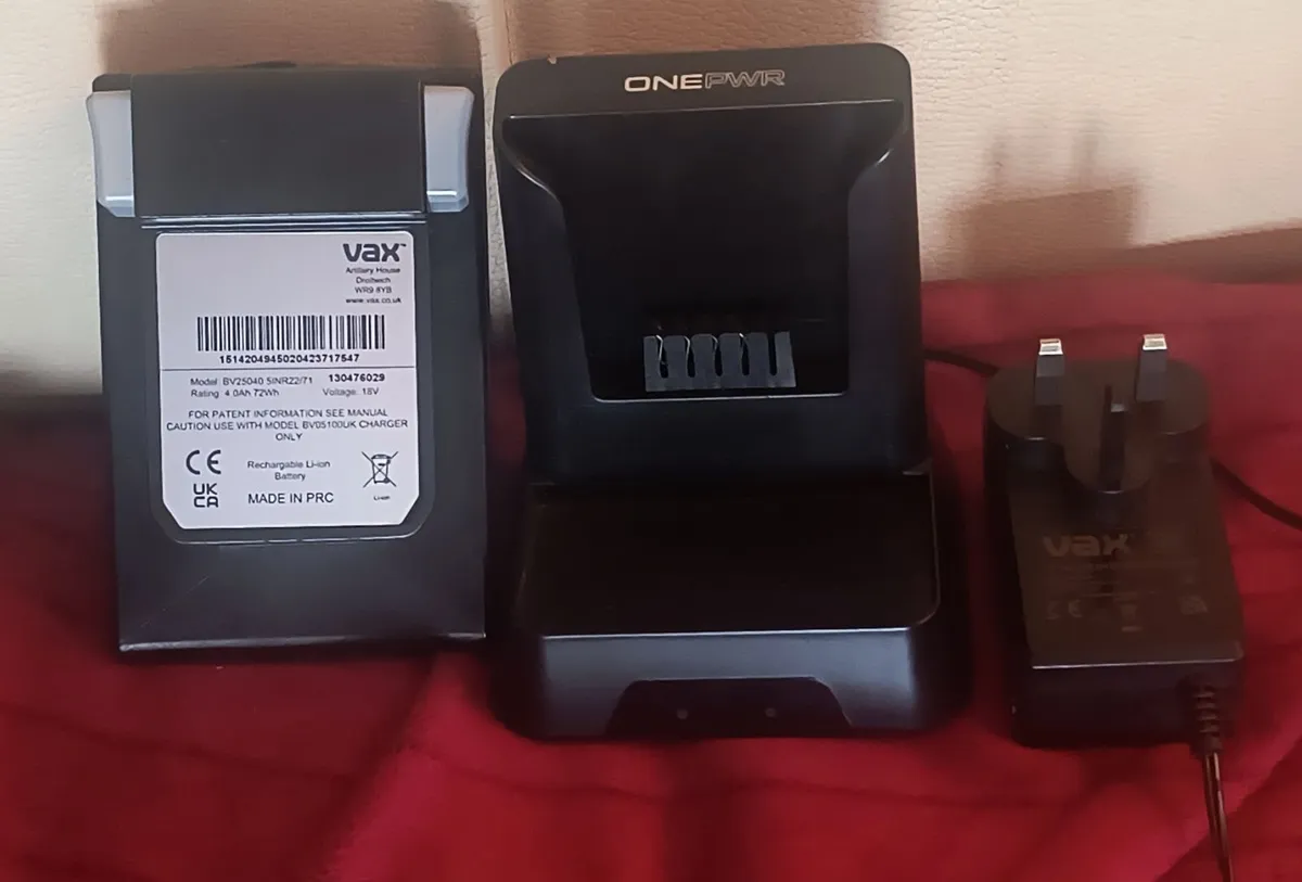 Vax OnePWR Li ion Battery Charger. Vacuum Cleaner. - Image 4
