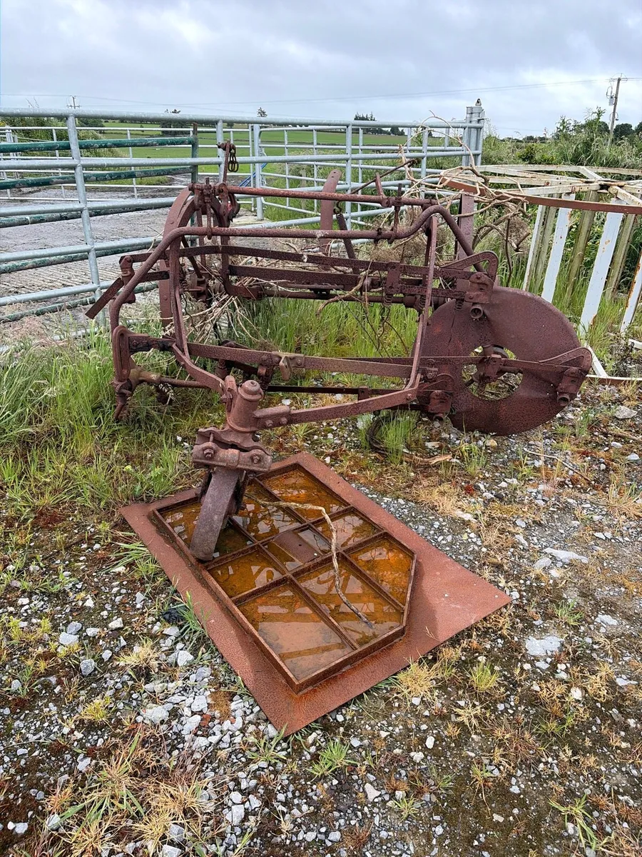 Vintage machinery - Image 2