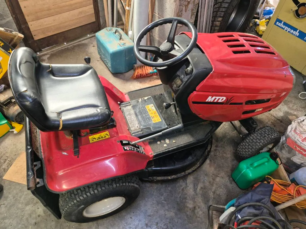 MTD ride on mower - Image 3