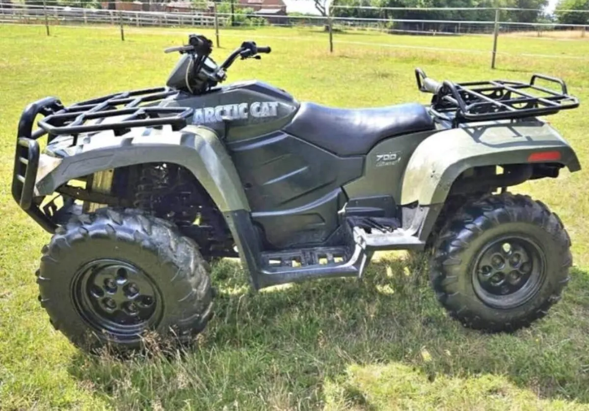 Arctic cat 700 deisal - Image 1