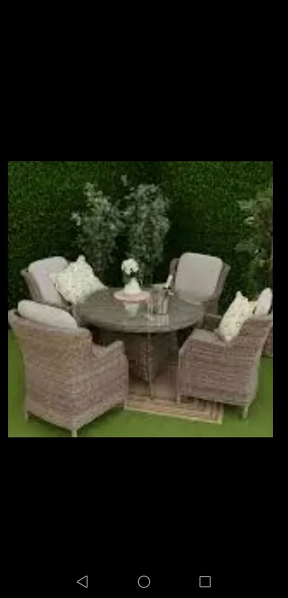 Brand New High Back 4 Seater Rattan Garden Set
