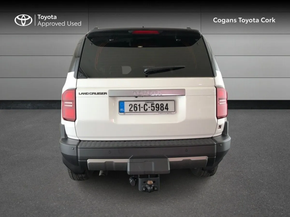 Toyota Land Cruiser 2.8 - Image 4