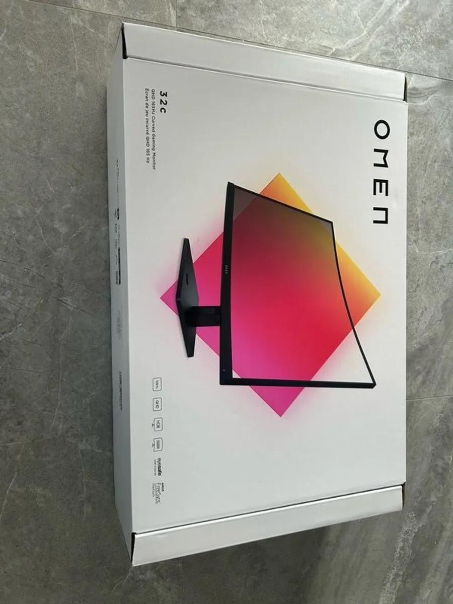 Monitor - HP OMEN 31.5 inch QHD 165Hz Curved Monitor - Image 3