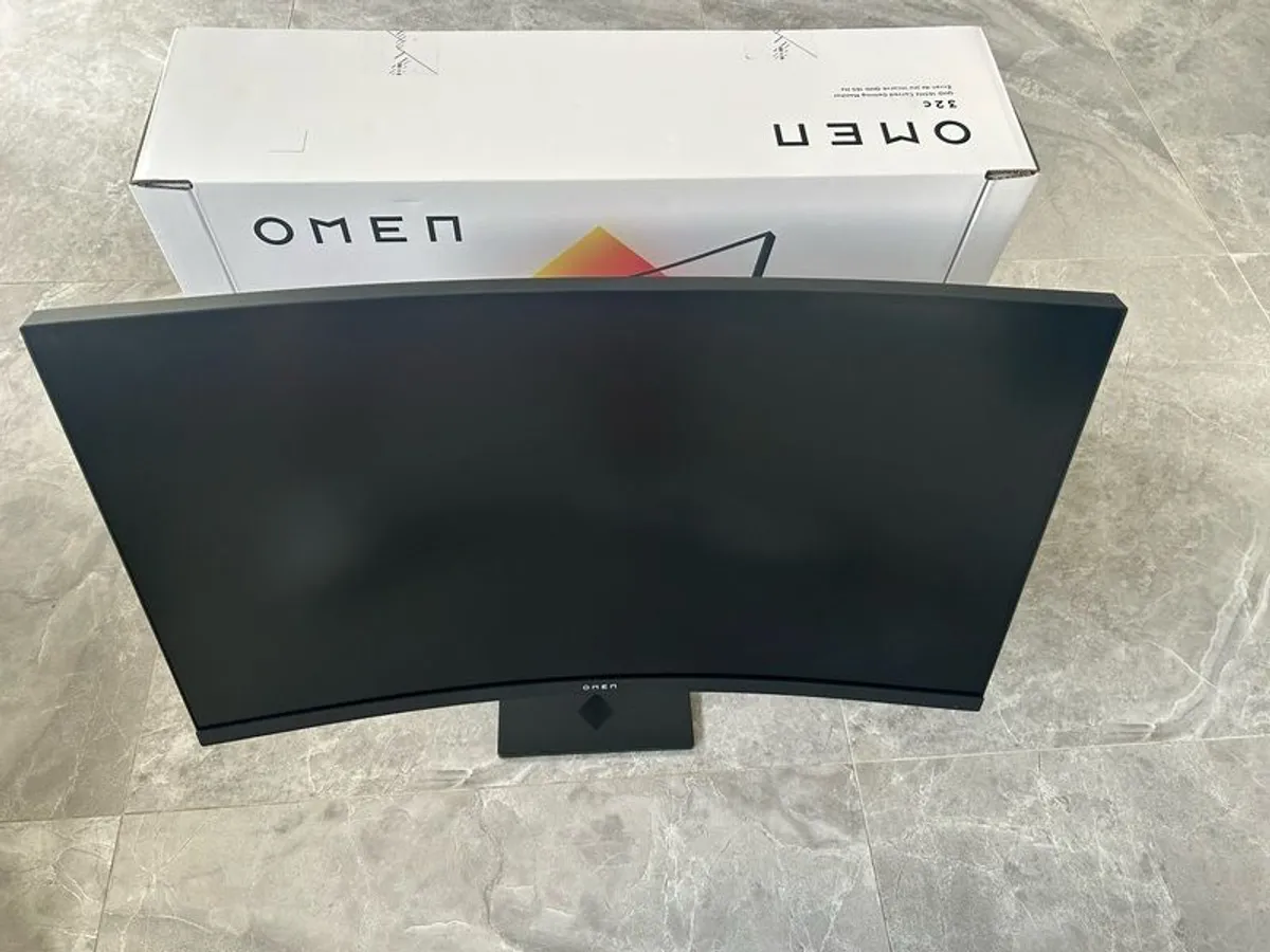Monitor - HP OMEN 31.5 inch QHD 165Hz Curved Monitor - Image 4
