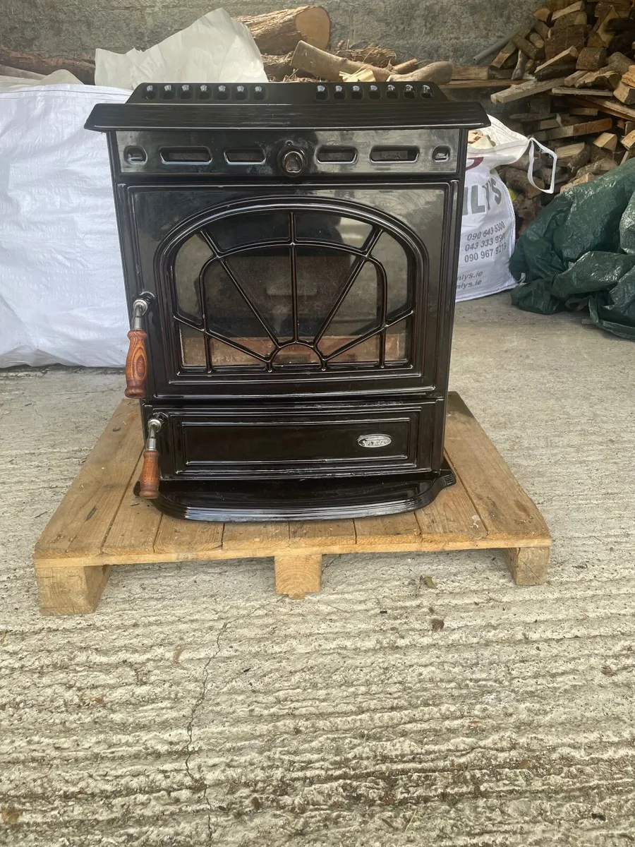 Stanley Erin back stove with back boiler - Image 1