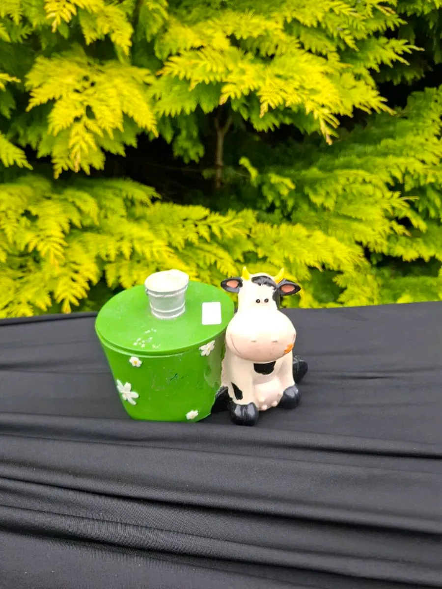 Cow sugar bowl postage possible - Image 1
