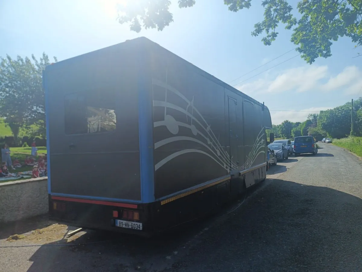Truck Stage - Image 1