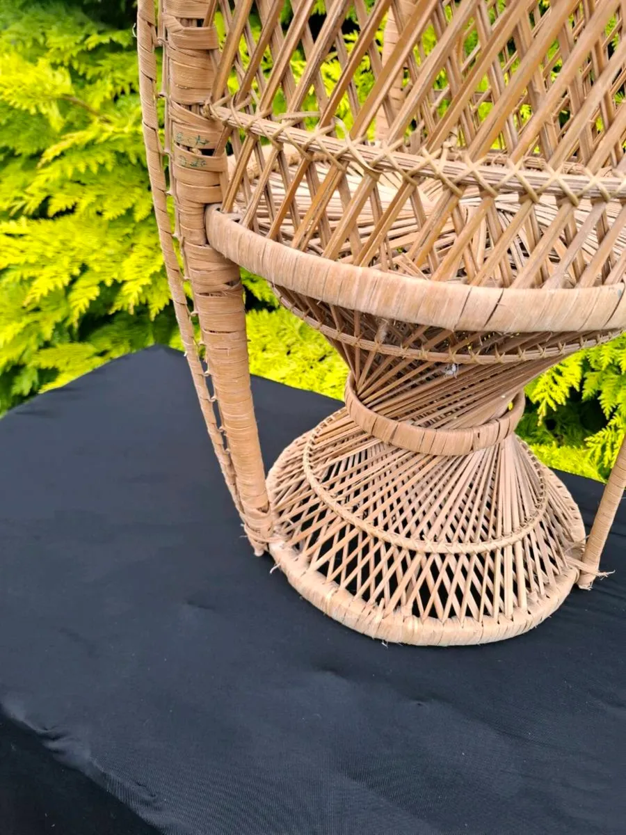 90cm wicker chair for child - Image 3