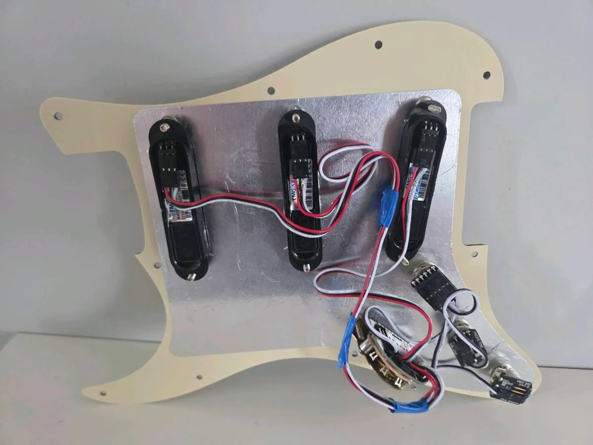 EMG SA/SA/S Loaded Pickguard - Image 3